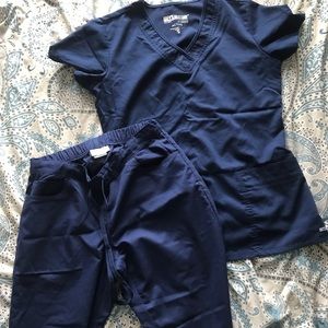 Scrub set